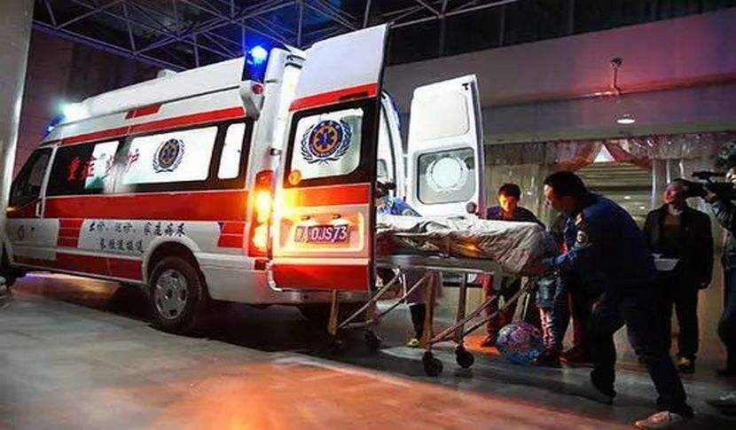 白玉县机场、火车站急救转运